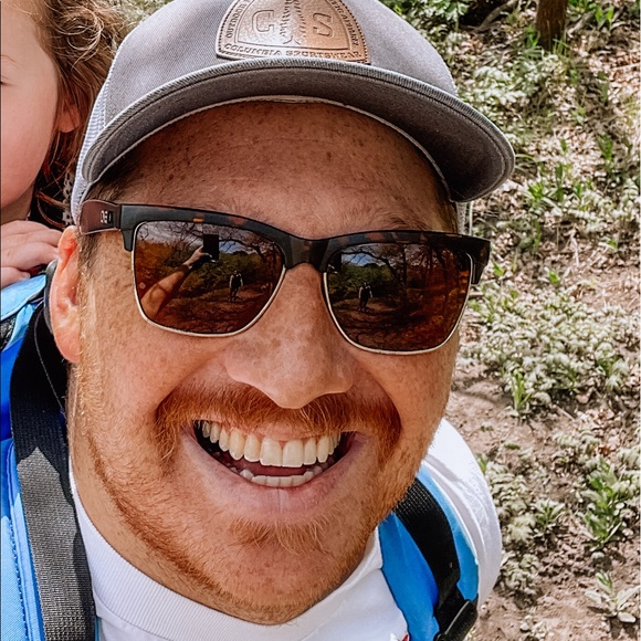 Meet your Posher, Calvin - Picture 1 of 1